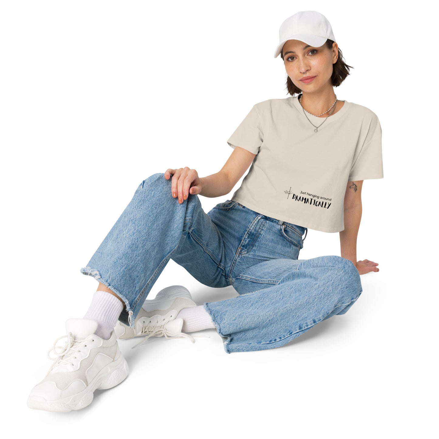 Fitted women’s crop top featuring a pole dance graphic, combining style and flexibility for pole dance practice or casual wear.