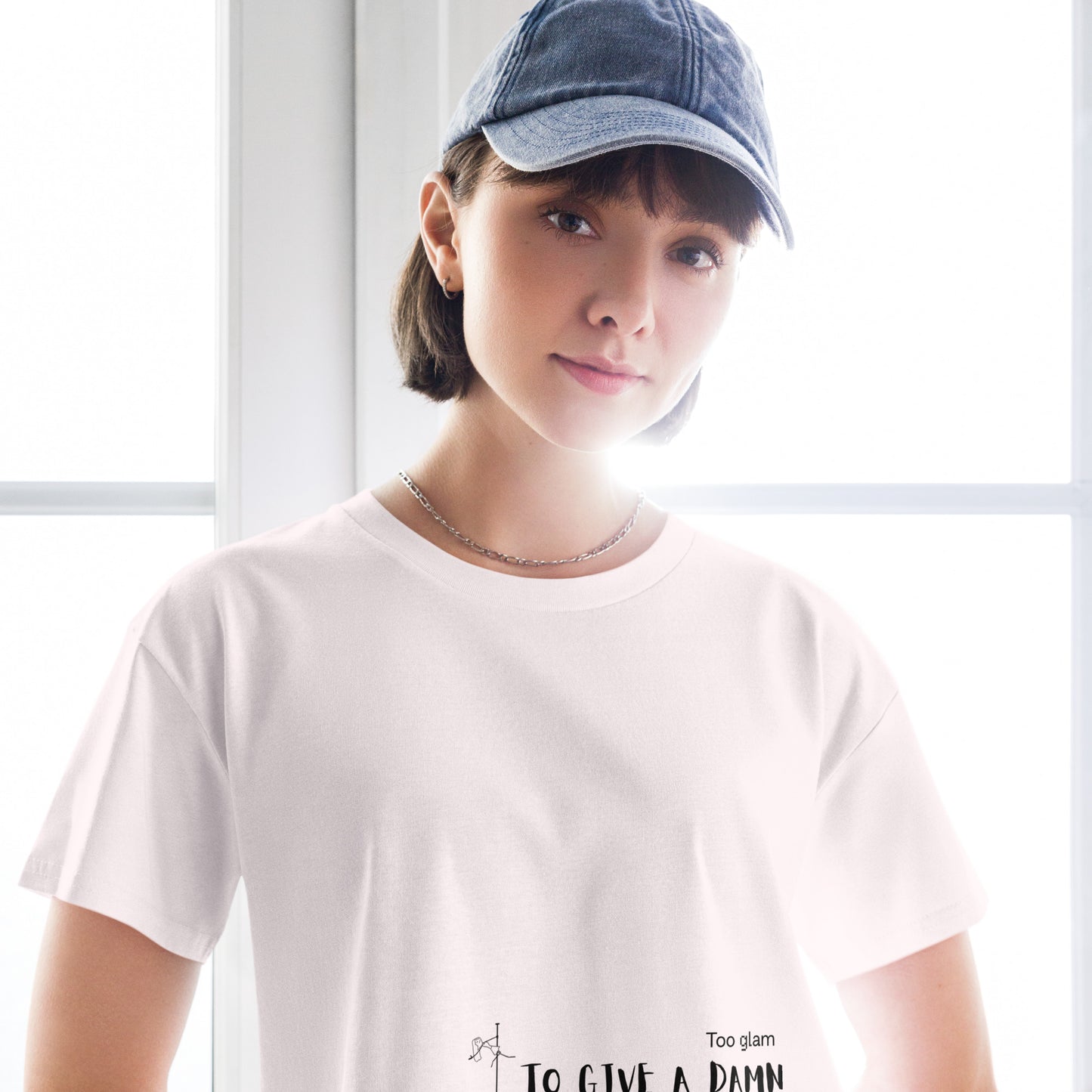 Trendy women’s crop top with a striking pole dance graphic, designed for comfort and style during workouts or casual outings.