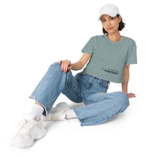Fitted women’s crop top featuring a pole dance graphic, combining style and flexibility for pole dance practice or casual wear.